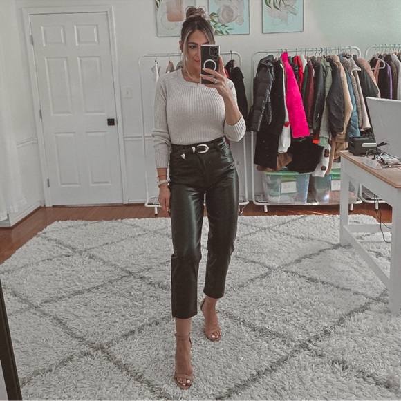 A&F curve love ankle straight high rise faux leather pants 26 SHORT - Picture 1 of 4
